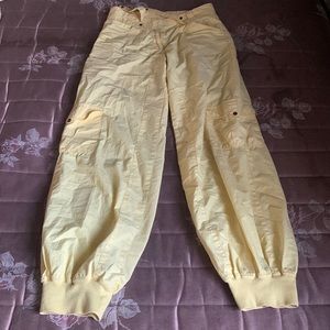 Yellow bagge pants and Army print pants